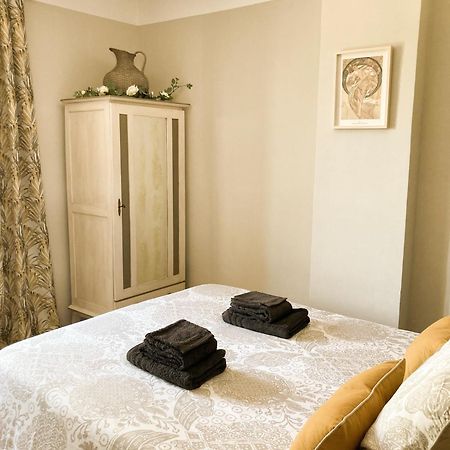 Bel Appartement Avec Grande Terrasse Sud Vaison-la-Romaine Bagian luar foto