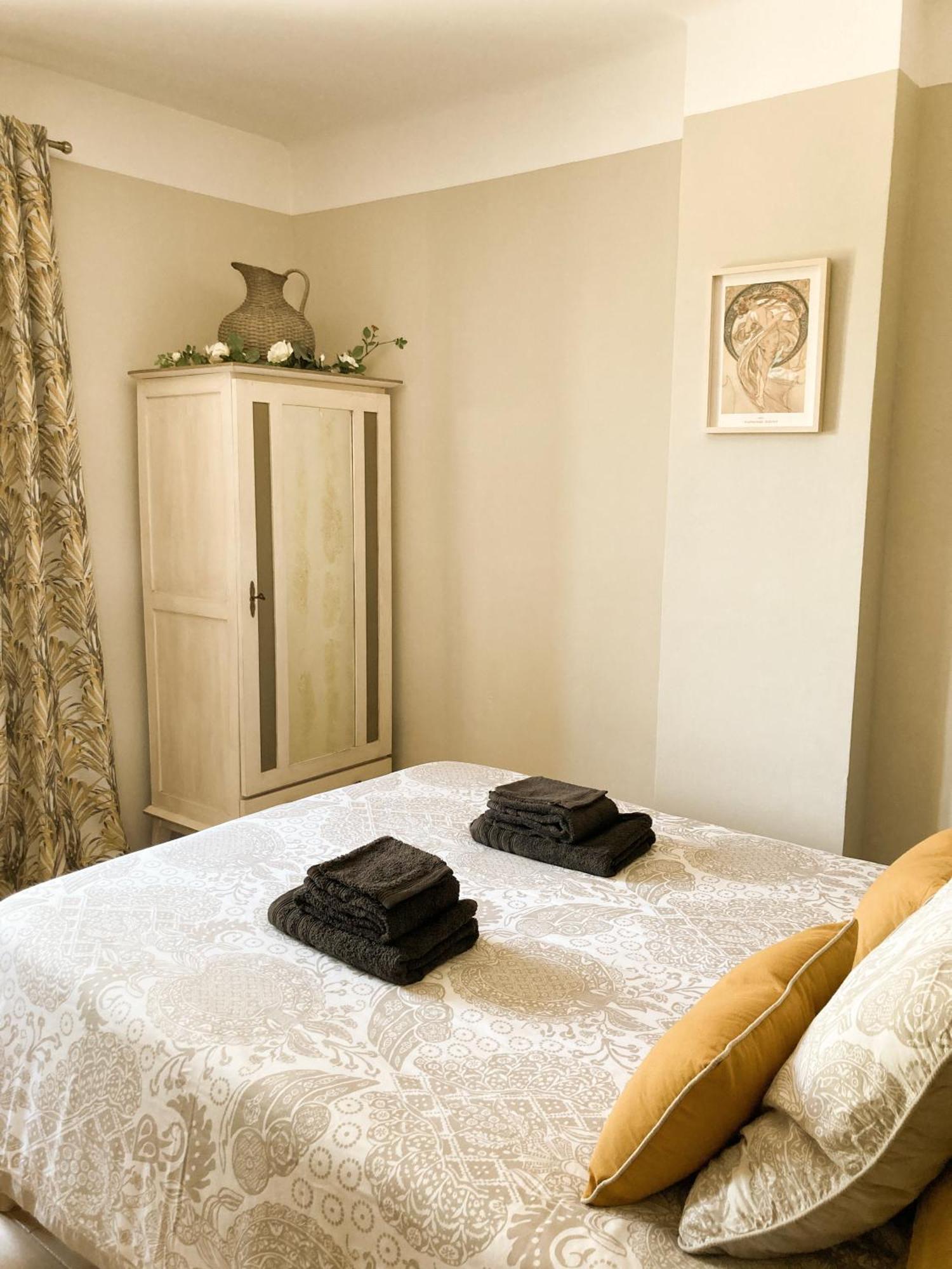 Bel Appartement Avec Grande Terrasse Sud Vaison-la-Romaine Bagian luar foto